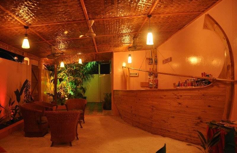 Arena Lodge Sky Maafushi Exterior photo