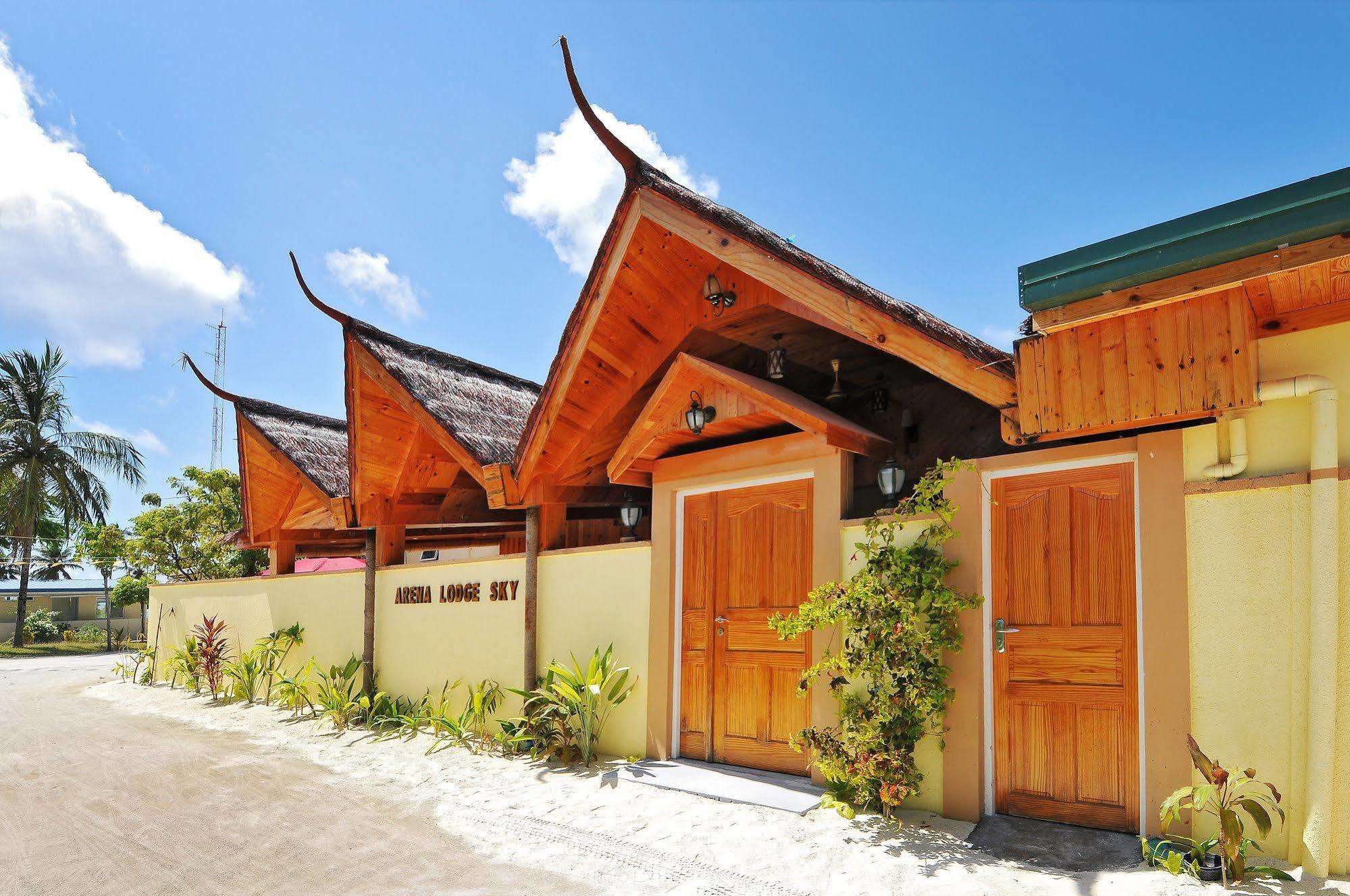 Arena Lodge Sky Maafushi Exterior photo