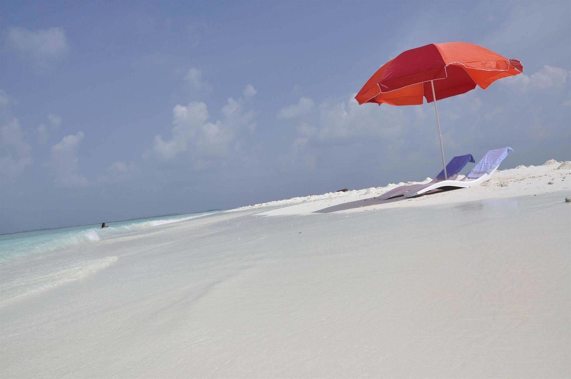 Arena Lodge Sky Maafushi Exterior photo